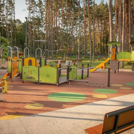 Lauku Iela 25 *